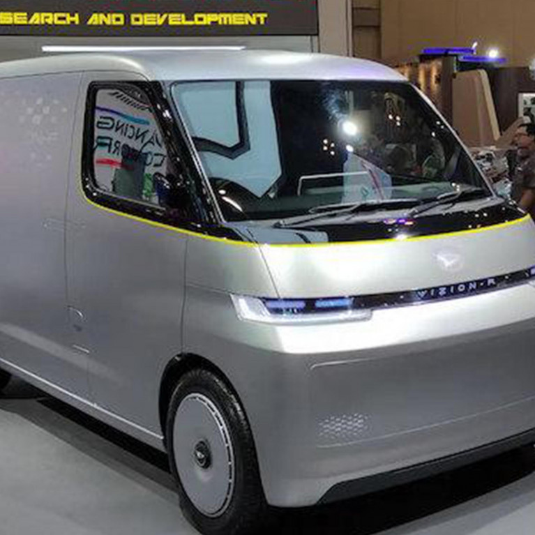Новый электрический фургон представлен на выставке в Индонезии