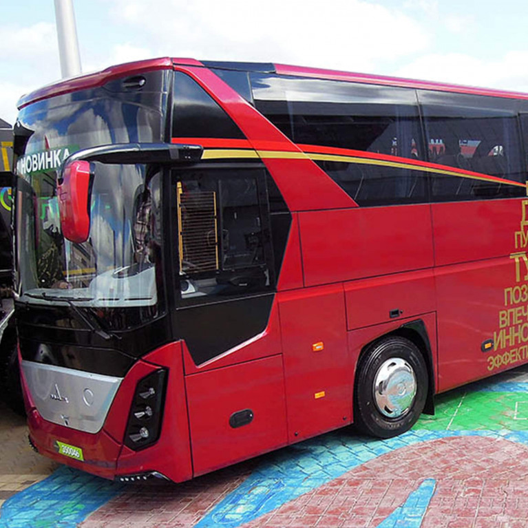 Показан новый туристический автобус МАЗ