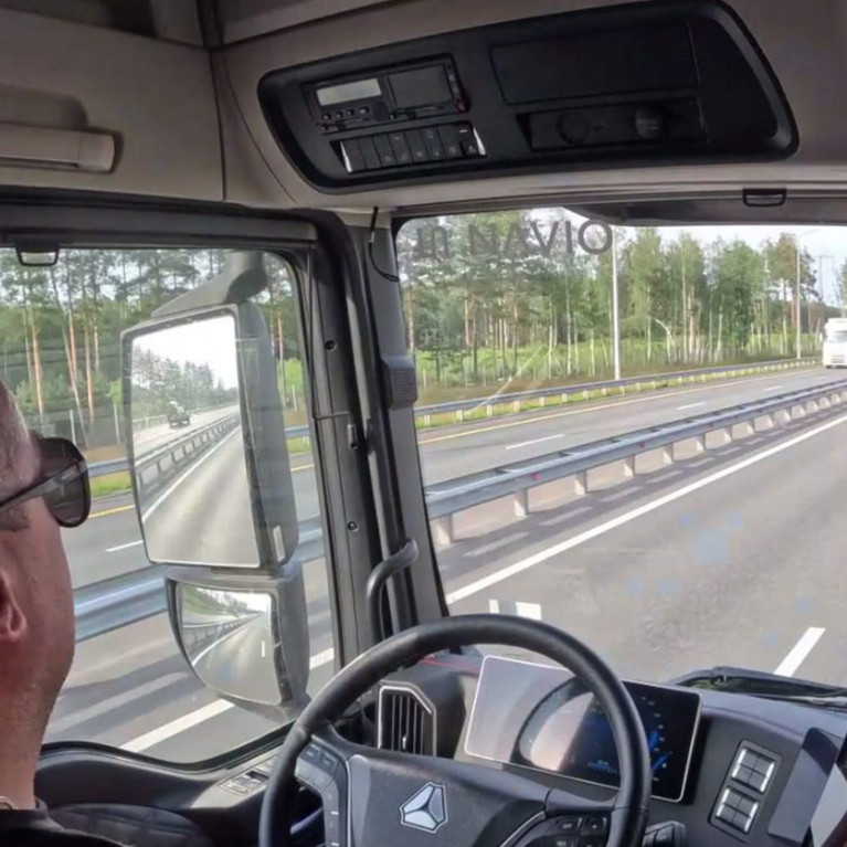Первый автономный рейс грузовика между Петербургом и Казанью