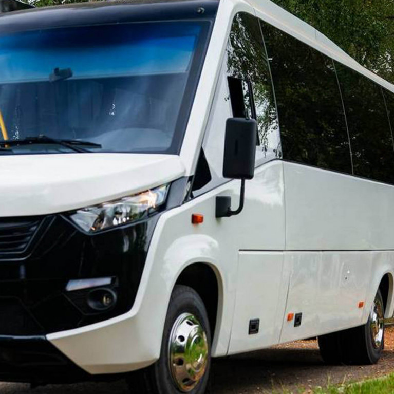 Представлен обновлённый автобус Avior Tourist