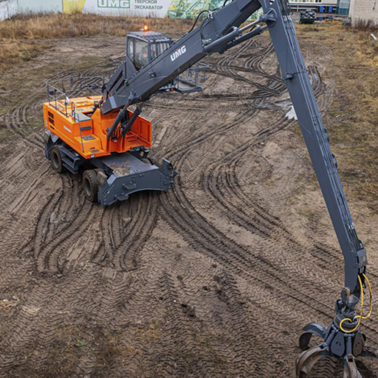 Разработан 40-тонный колесный перегружатель