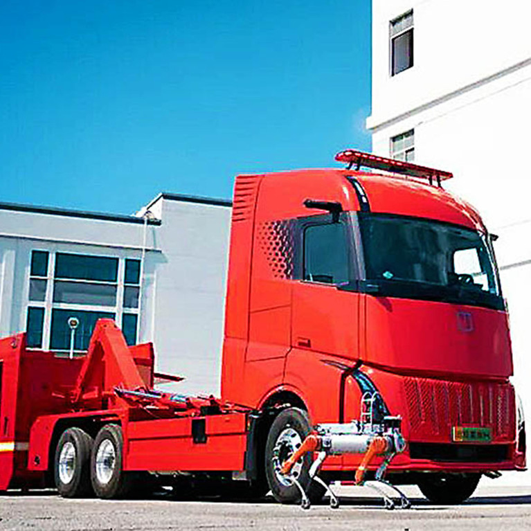 Пожарный автомобиль будущего из Китая